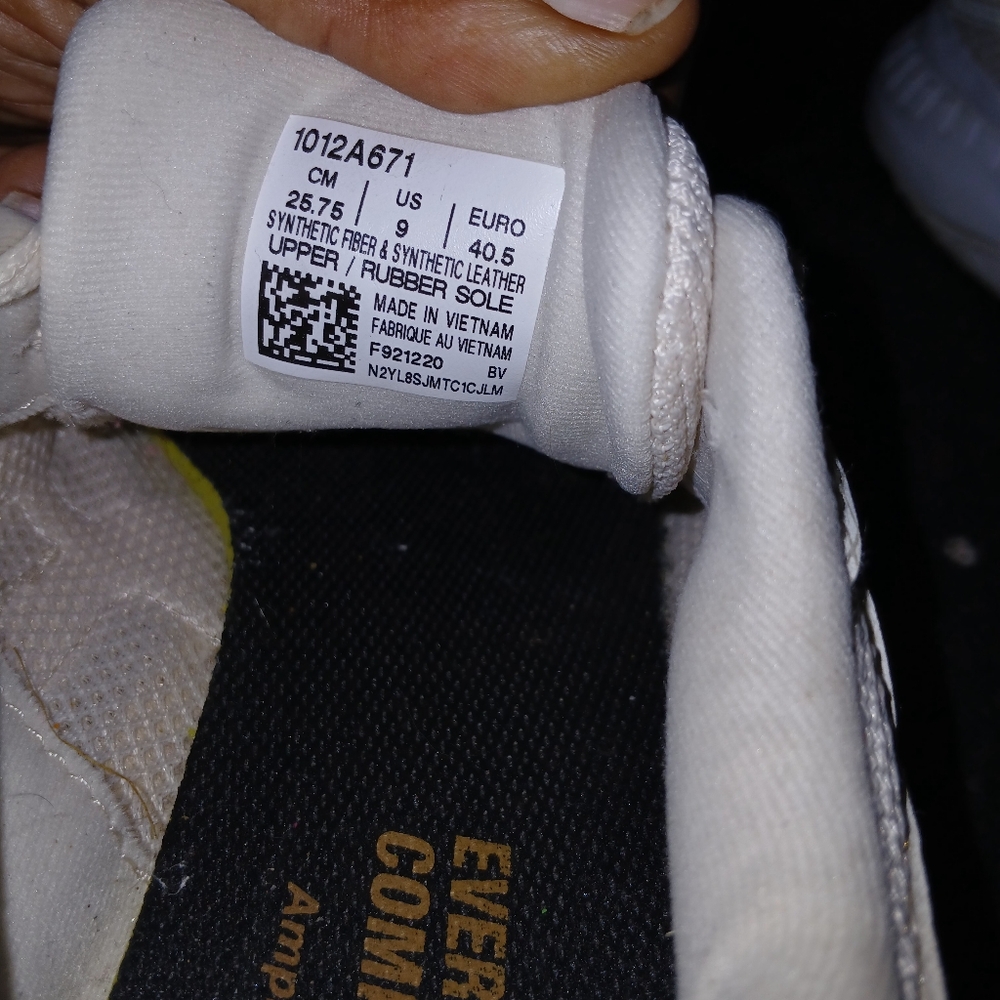 Asics - Picture 3 of 5